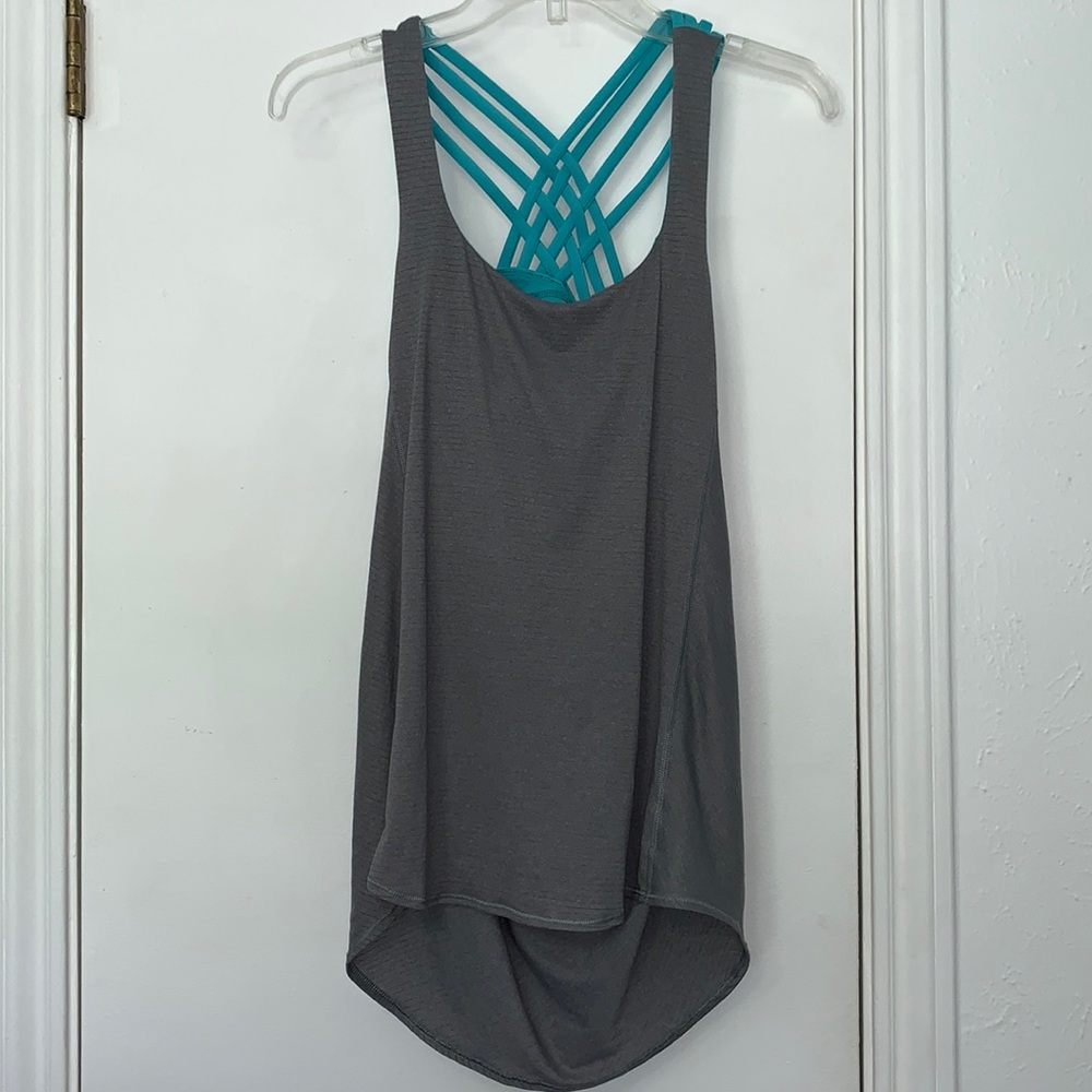 Lululemon slouchy tank with built in bra